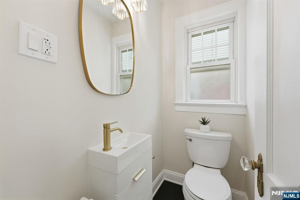 property viewer photo 10