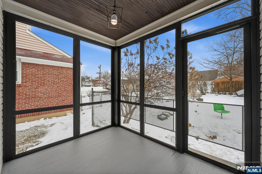 property viewer photo 15