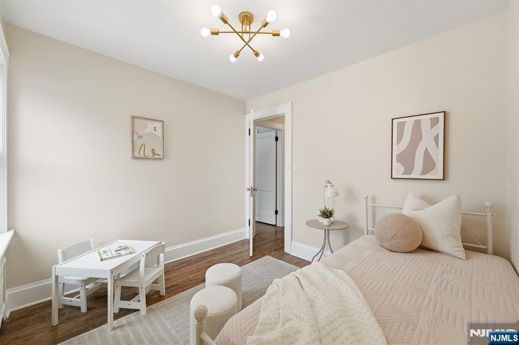 property viewer photo 17