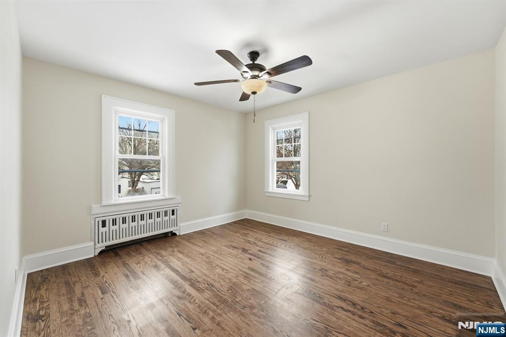 property viewer photo 18
