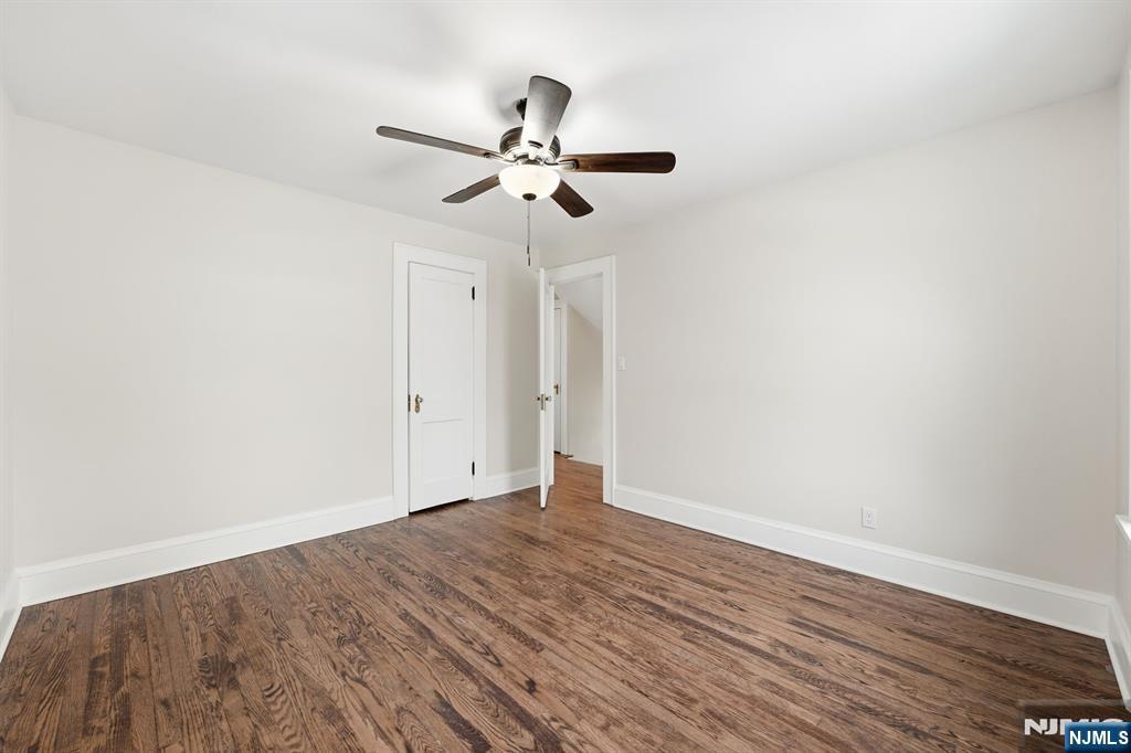 property viewer photo 19