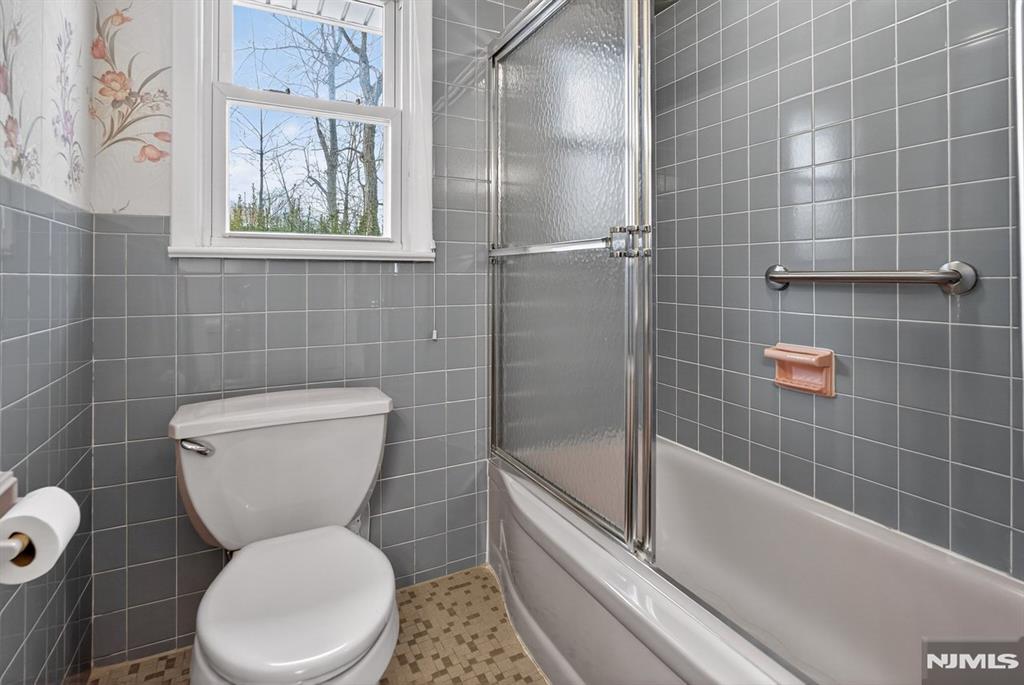 property viewer photo 12