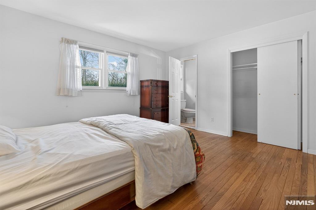 property viewer photo 14