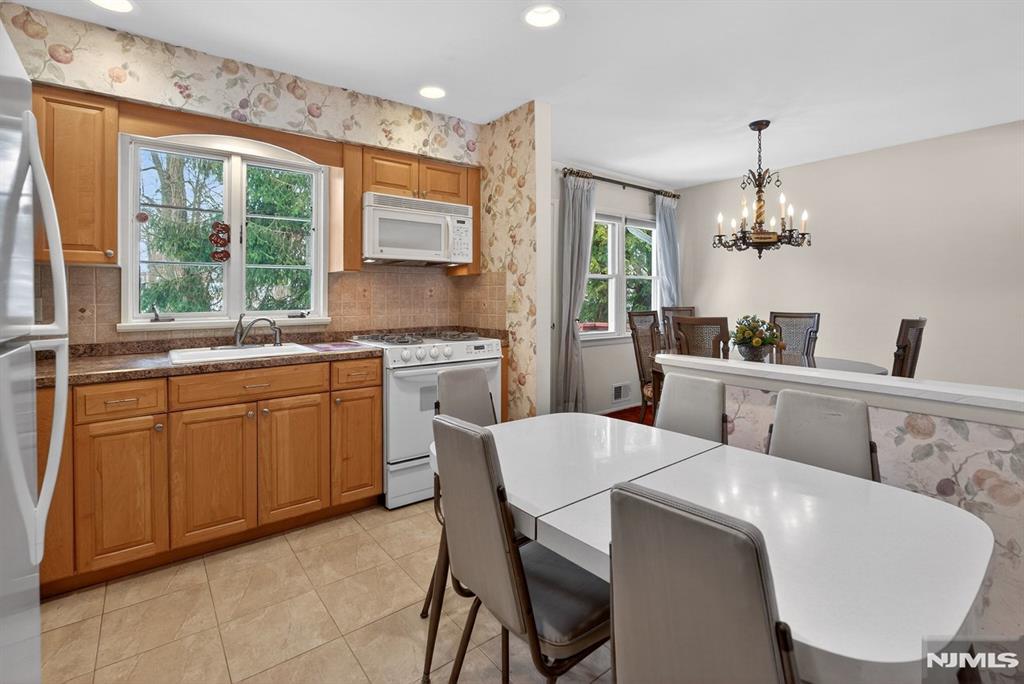 property viewer photo 9