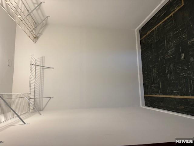 property viewer photo 7