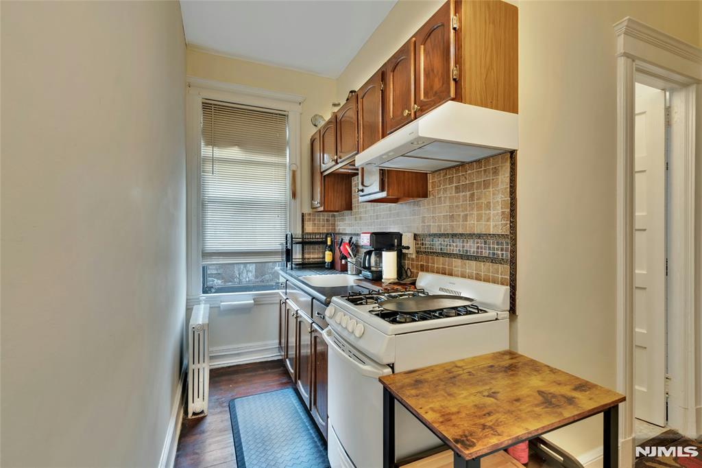 property viewer photo 12