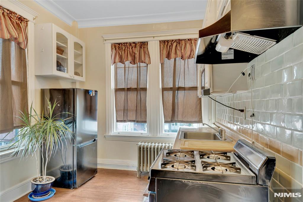 property viewer photo 14