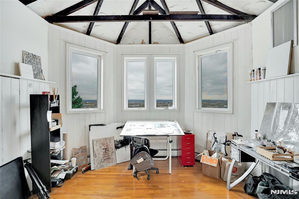 property viewer photo 19