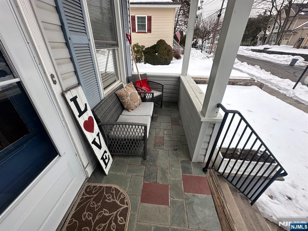property viewer photo 3