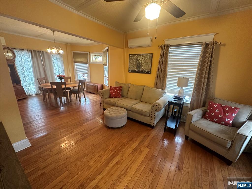 property viewer photo 5