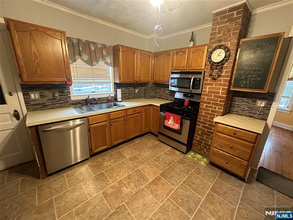 property viewer photo 9