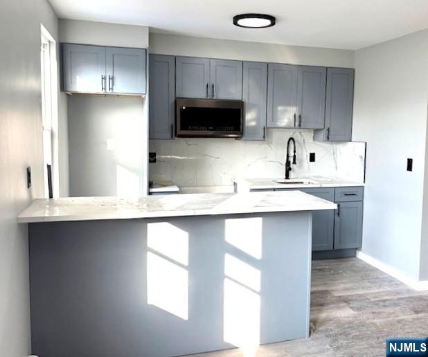 property viewer photo 2