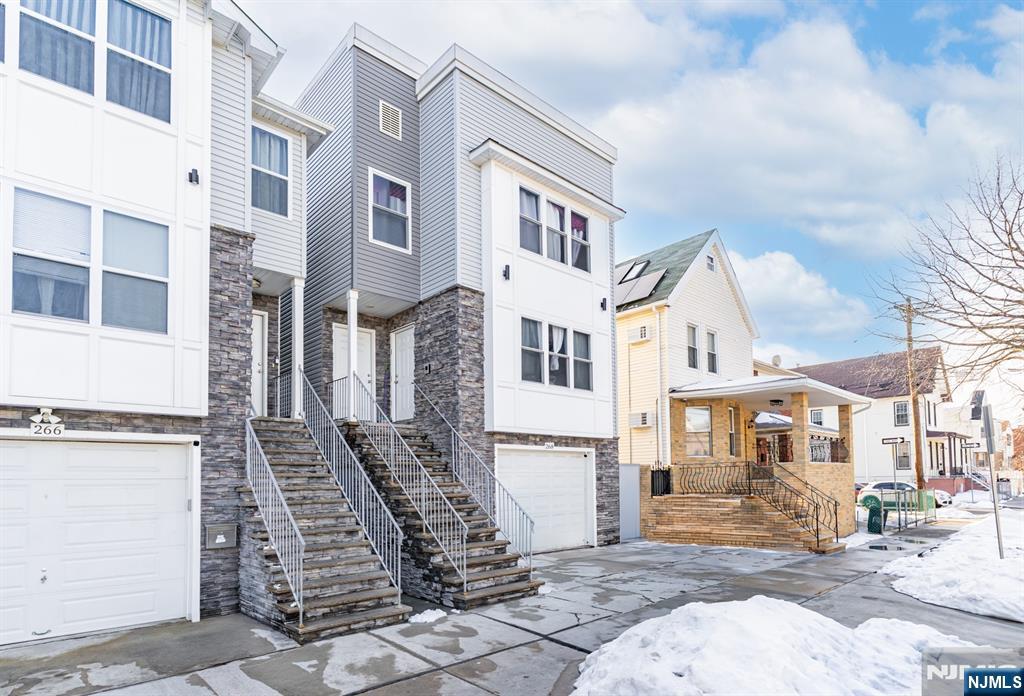property viewer photo 22
