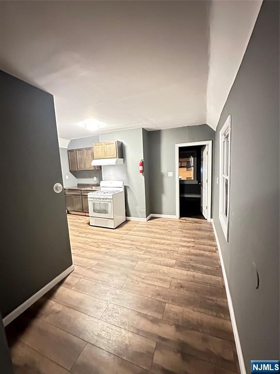 property viewer photo 7