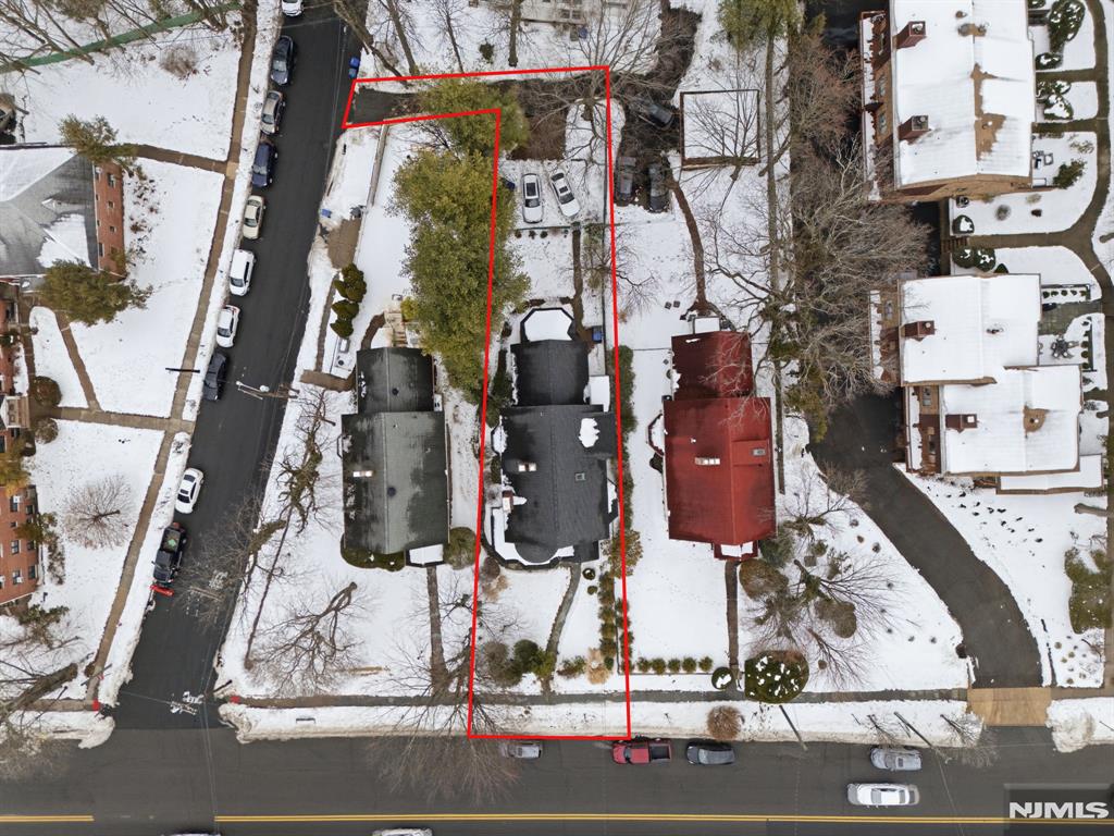 main property photo 42