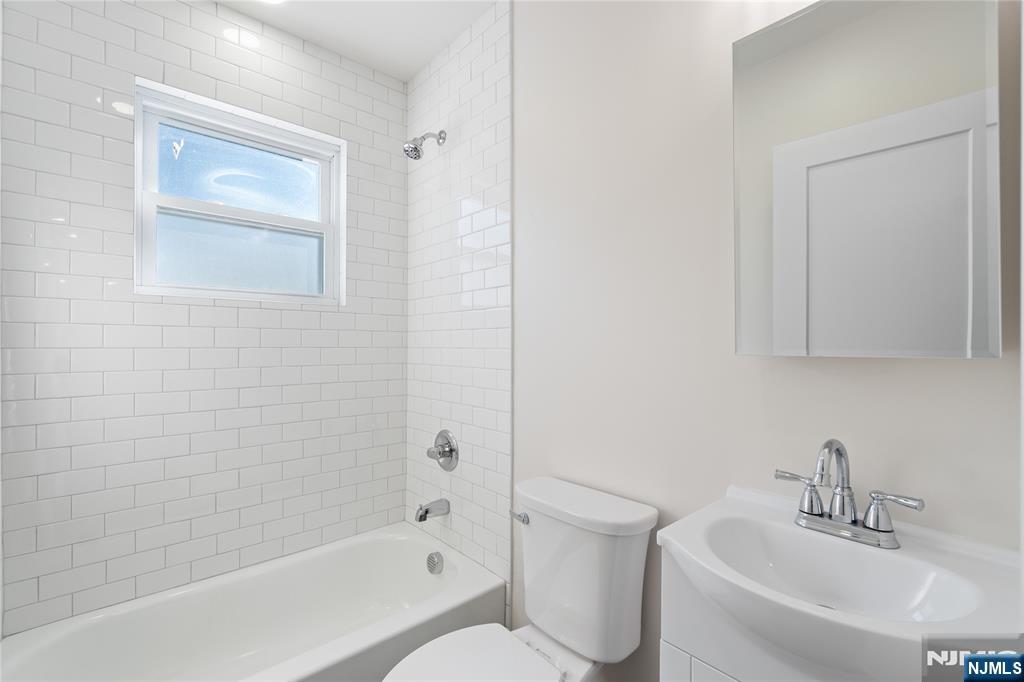 property viewer photo 14