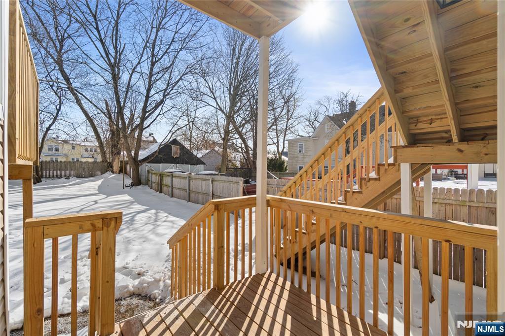 property viewer photo 25