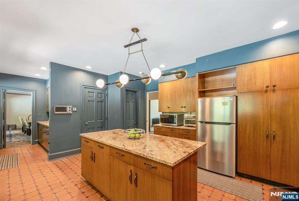 property viewer photo 10