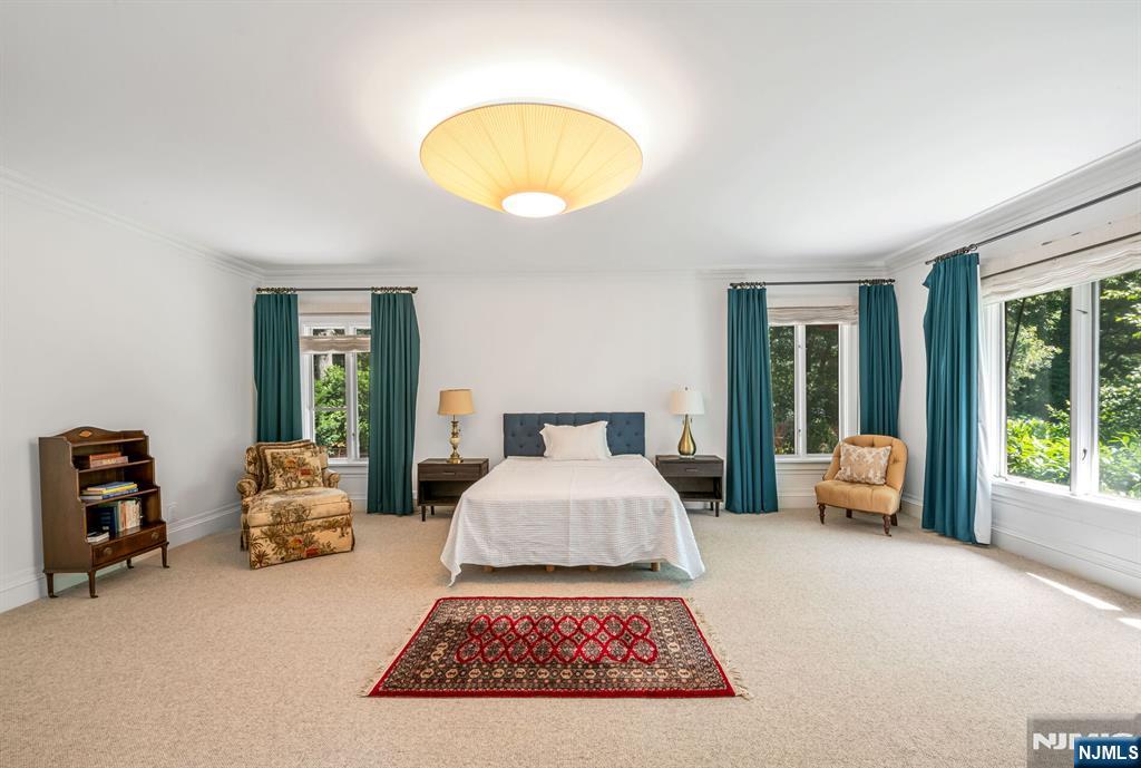 property viewer photo 15