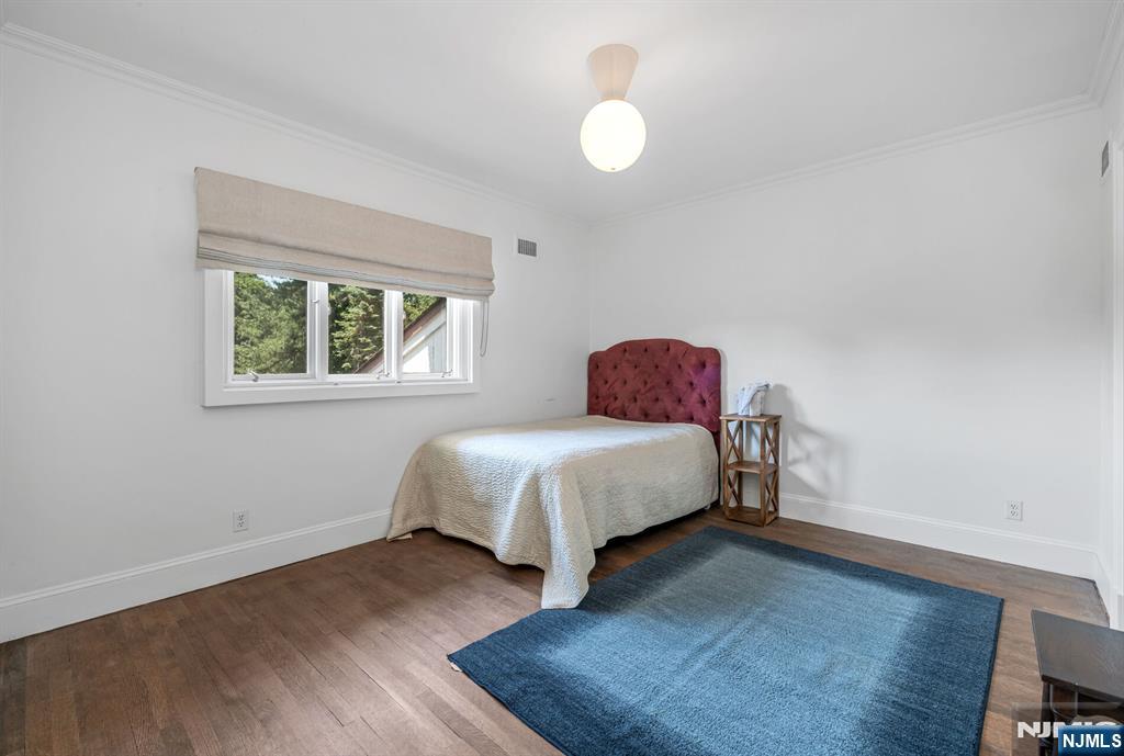 property viewer photo 28