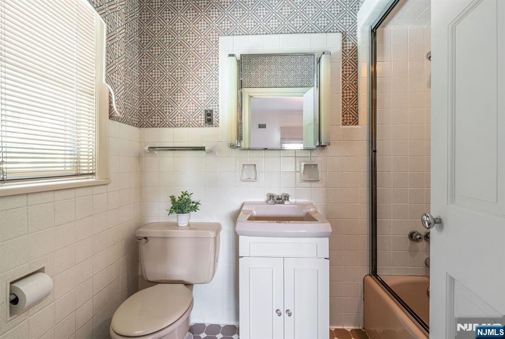 property viewer photo 29
