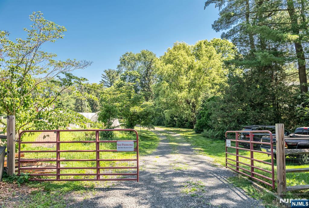 property viewer photo 38