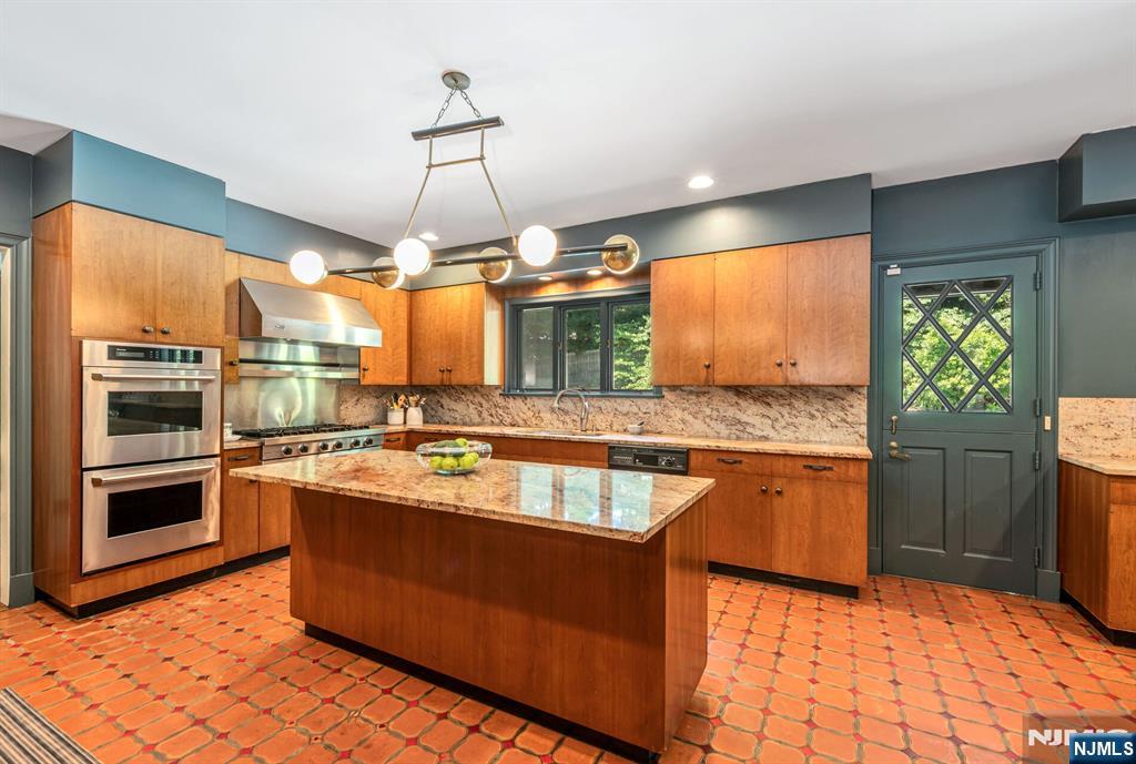 property viewer photo 8