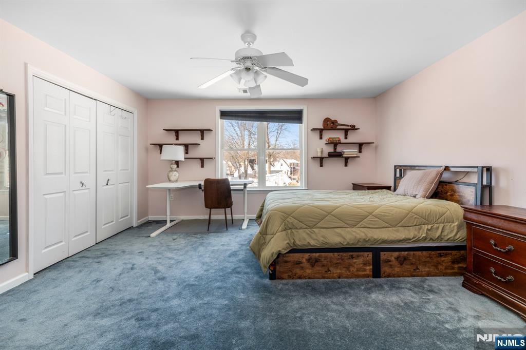 property viewer photo 18