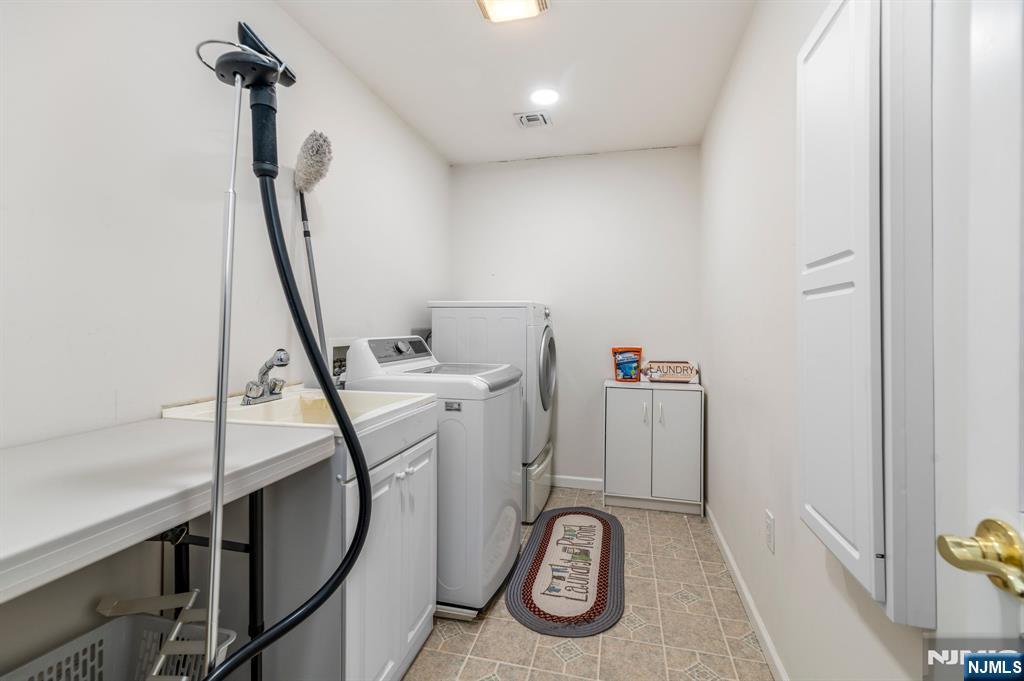 property viewer photo 22