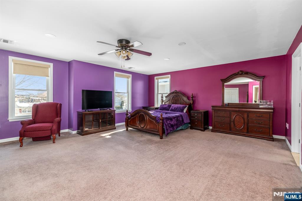 property viewer photo 23