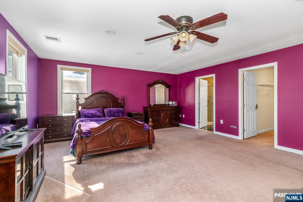 property viewer photo 24