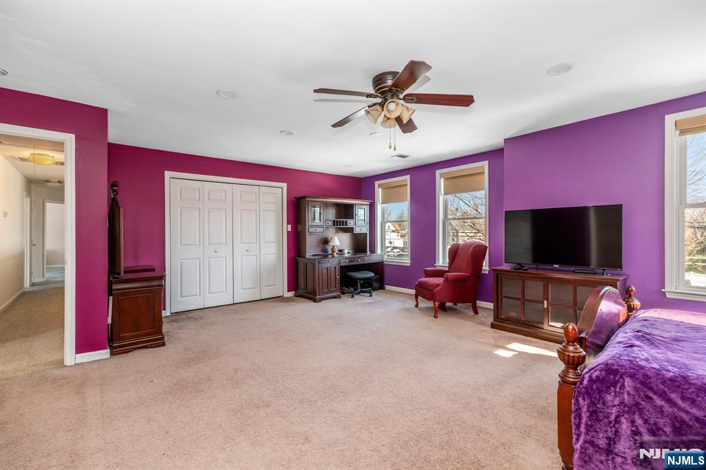 property viewer photo 25