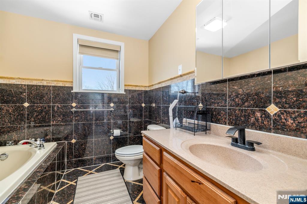 property viewer photo 27