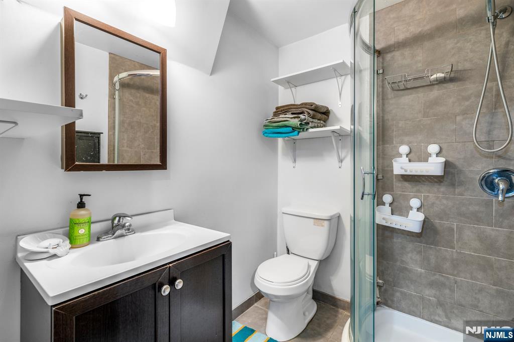 property viewer photo 31