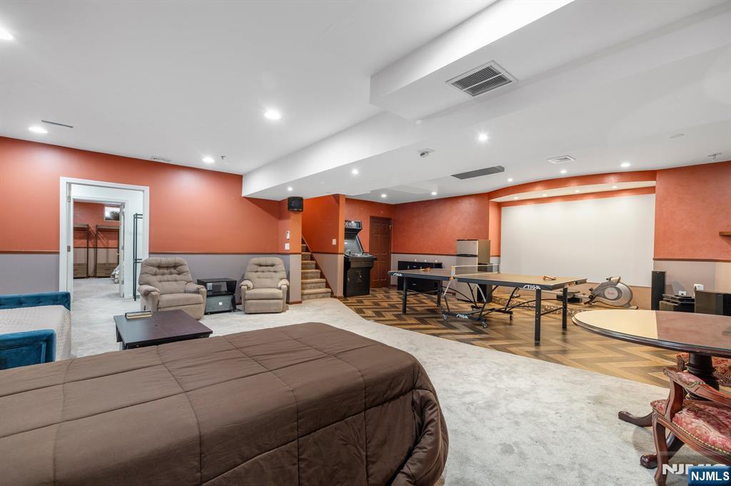 property viewer photo 32