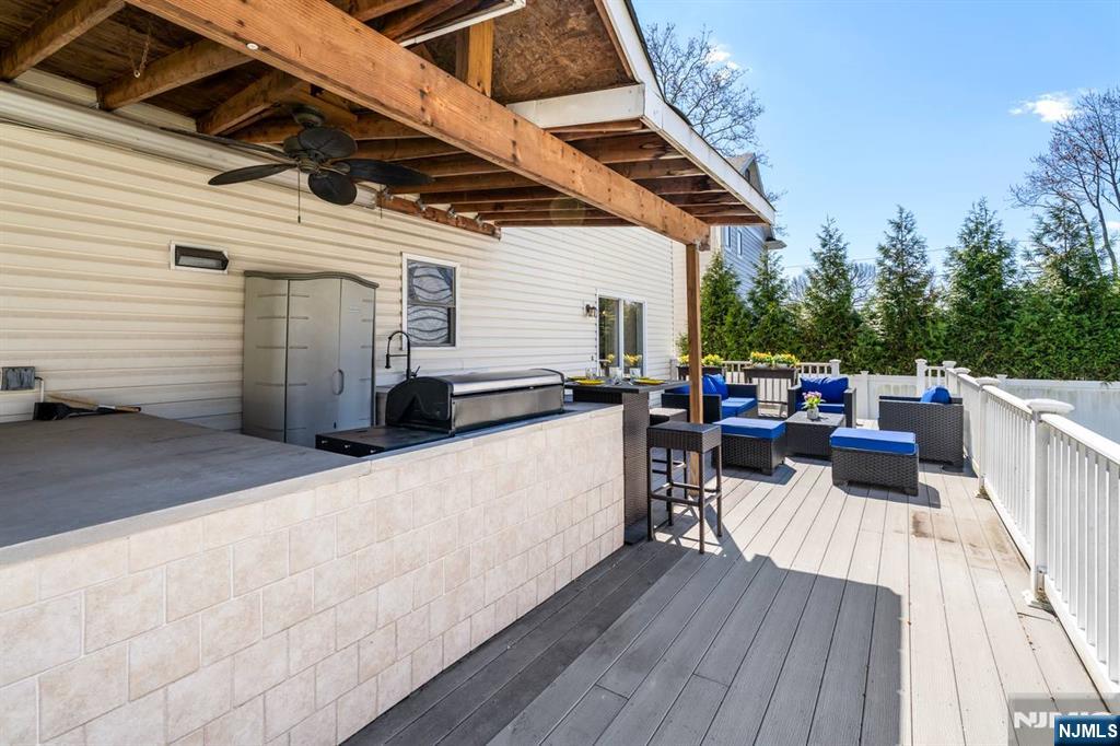 property viewer photo 37