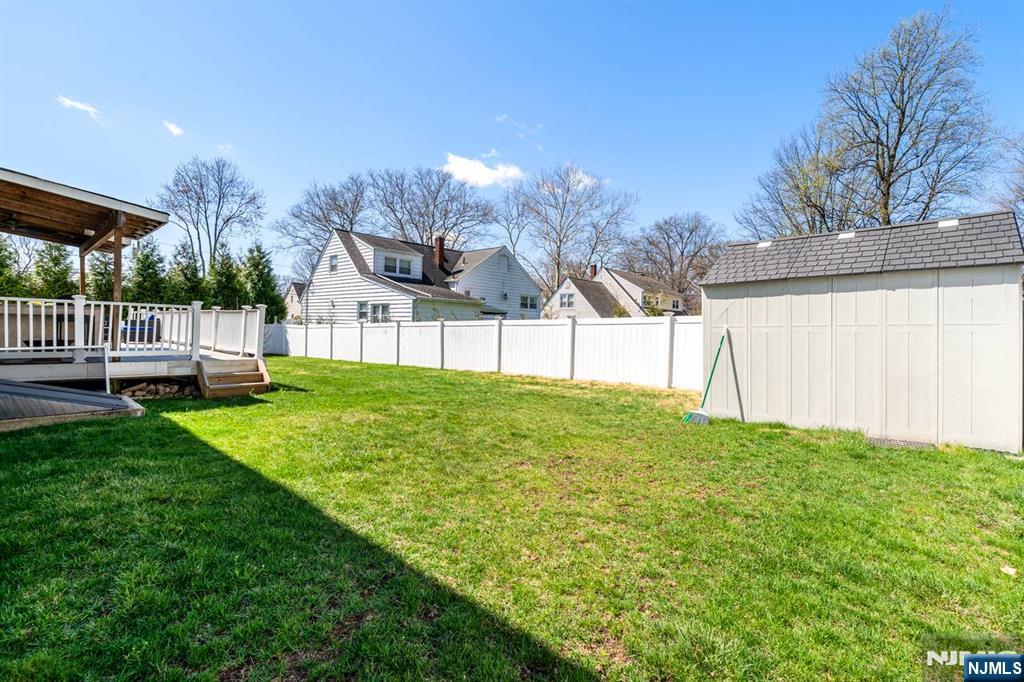 property viewer photo 38