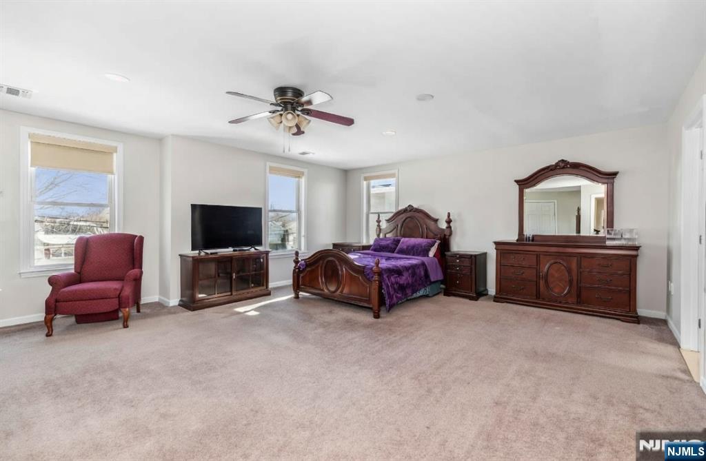property viewer photo 46