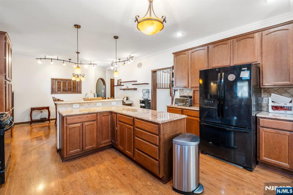 property viewer photo 8