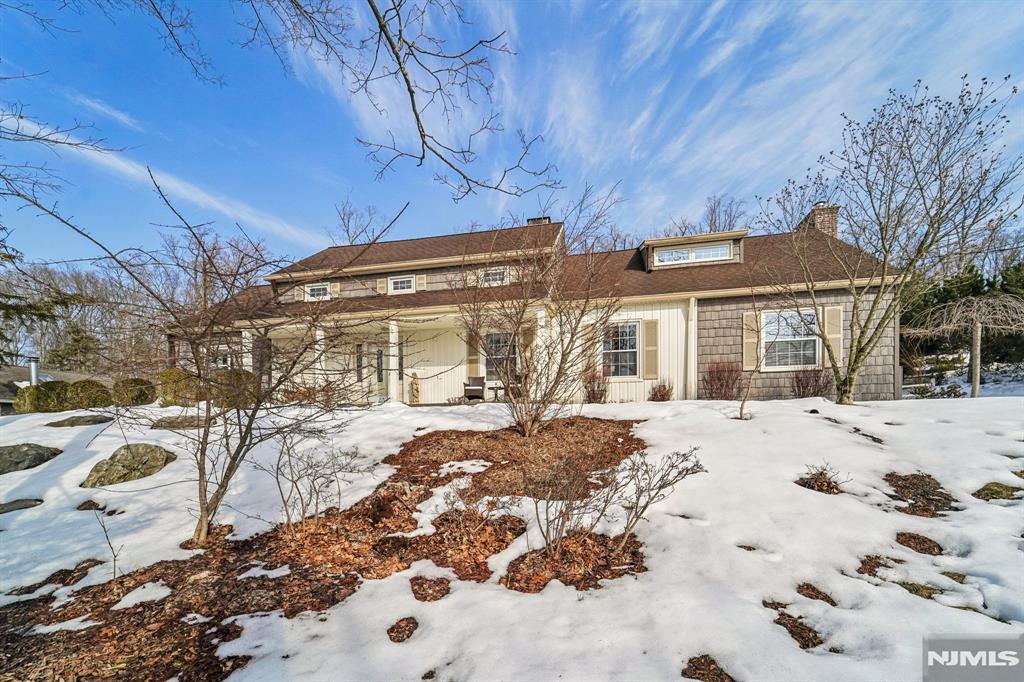 property viewer photo 1