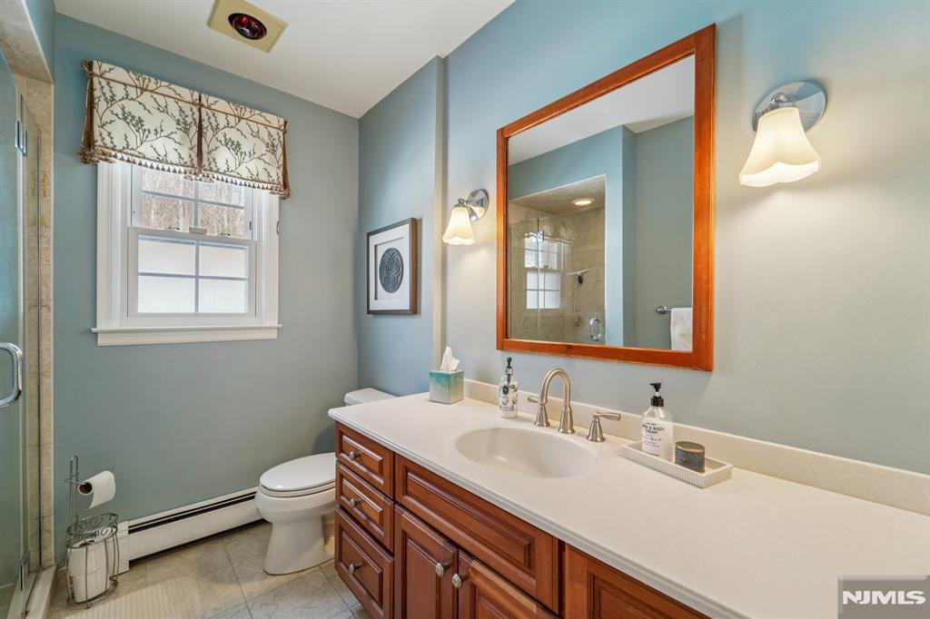 property viewer photo 18