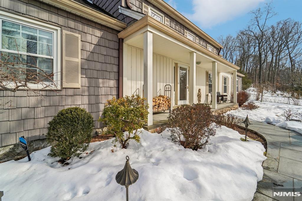 property viewer photo 3