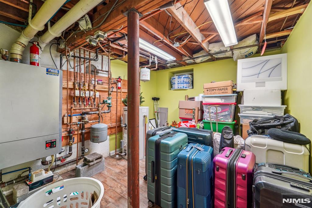 property viewer photo 31