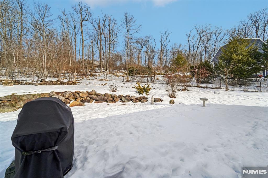 property viewer photo 35
