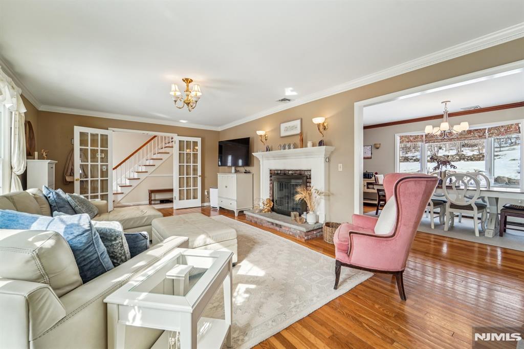 property viewer photo 8