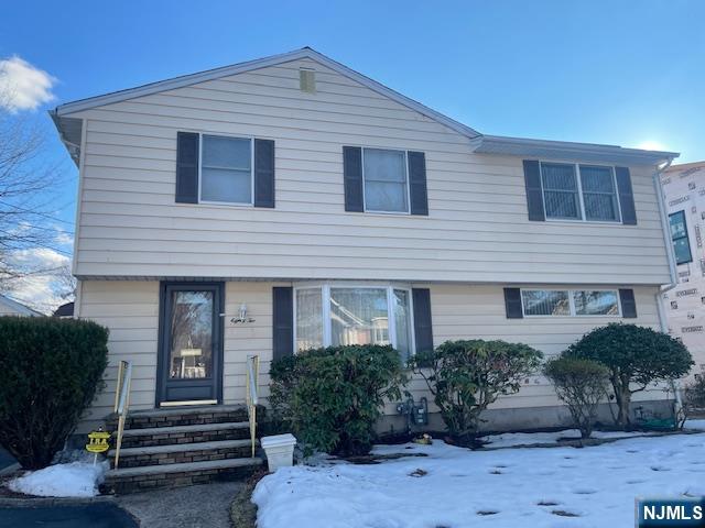 main property photo 13