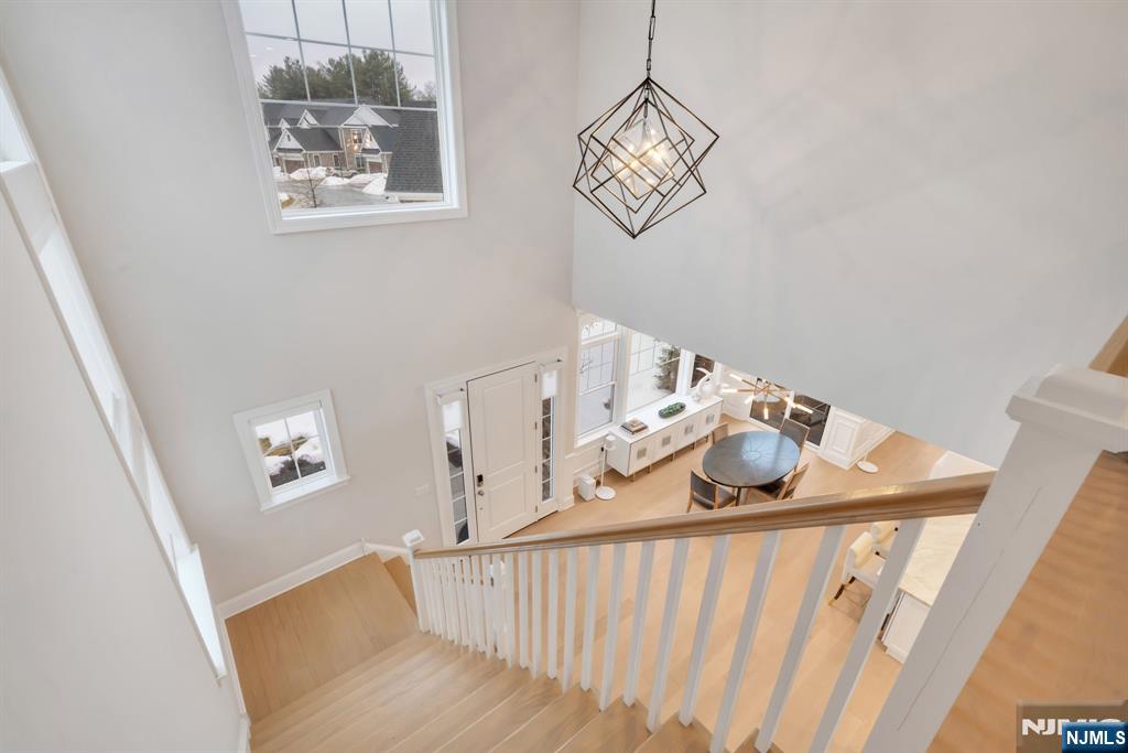 property viewer photo 13