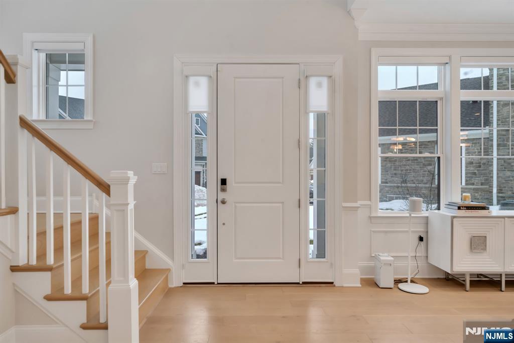 property viewer photo 2