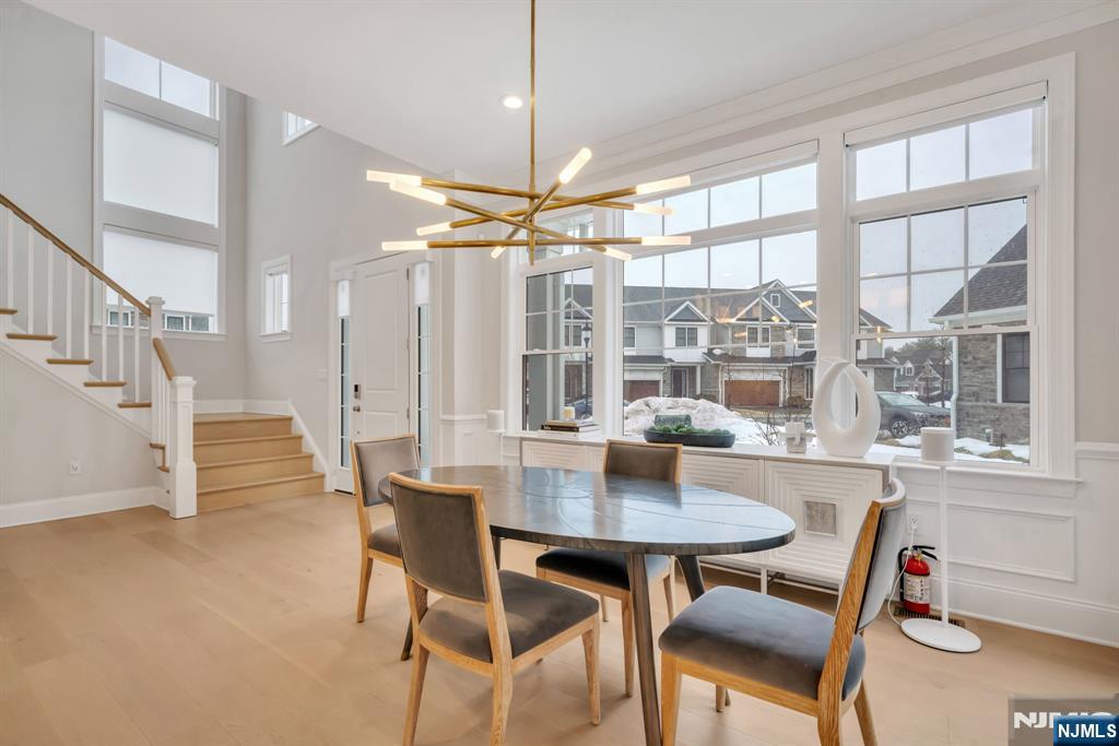property viewer photo 9