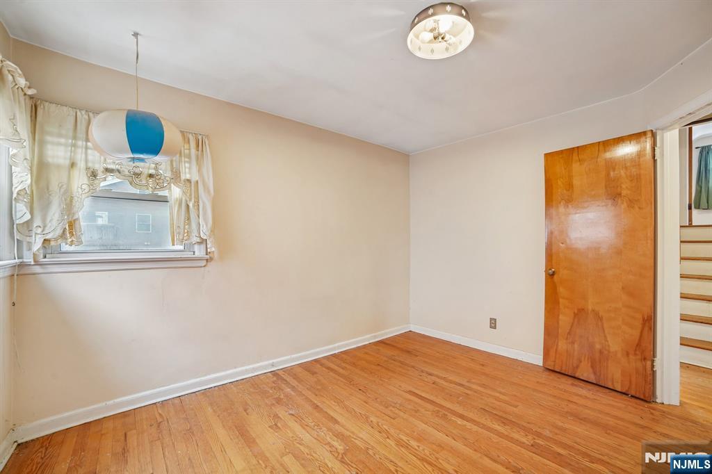 property viewer photo 14